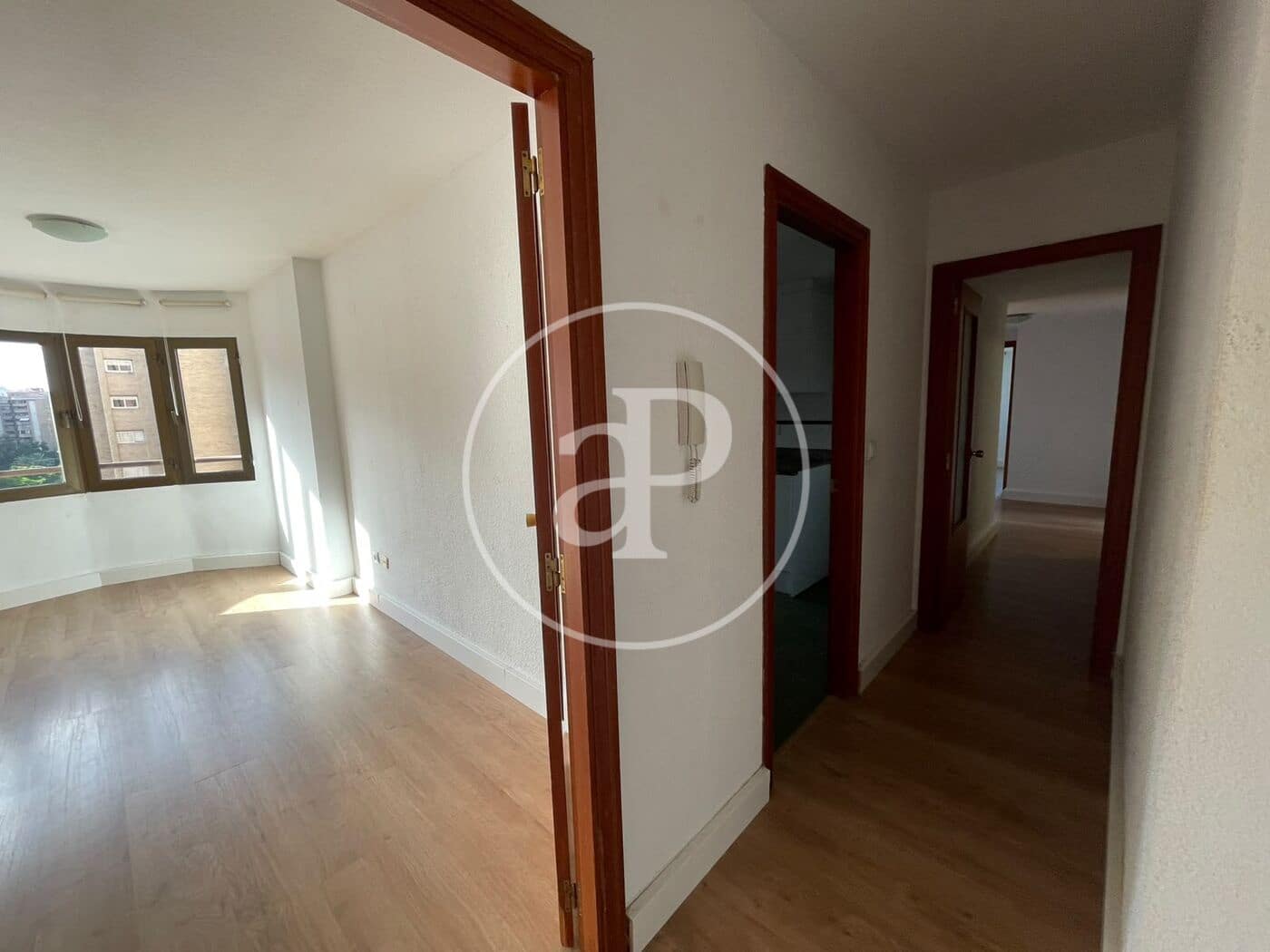 3 bedroom Apartment for rent in Valencia city - € 1,400 (Ref: 10147059)