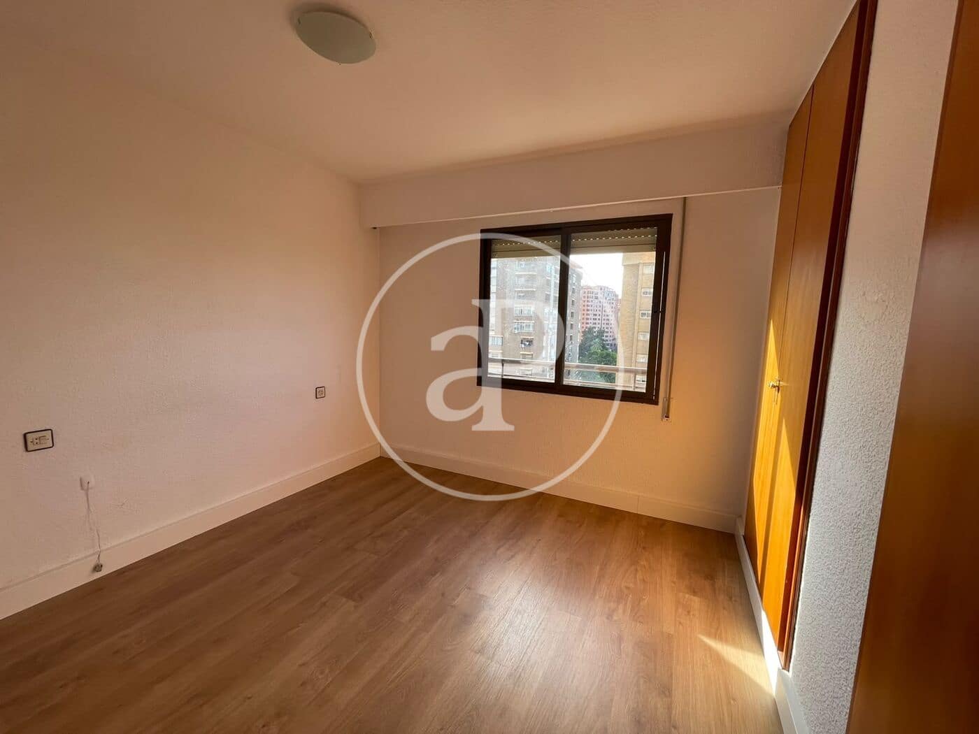 3 bedroom Apartment for rent in Valencia city - € 1,400 (Ref: 10147059)
