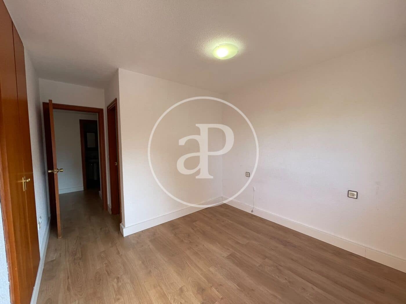 3 bedroom Apartment for rent in Valencia city - € 1,400 (Ref: 10147059)