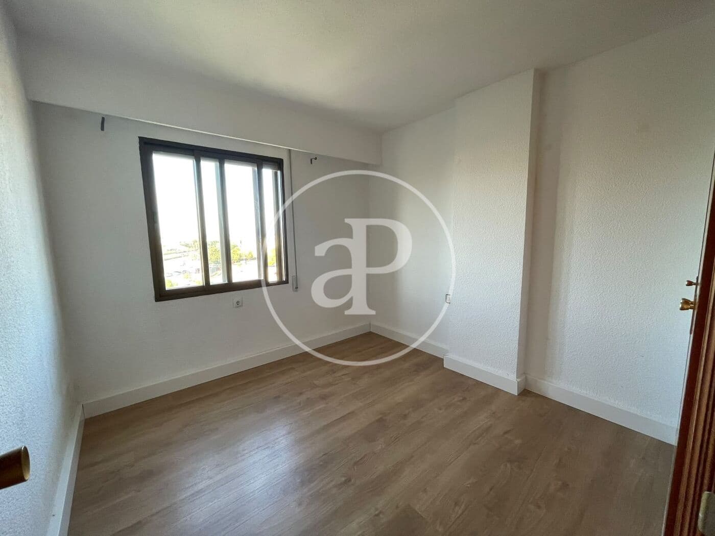 3 bedroom Apartment for rent in Valencia city - € 1,400 (Ref: 10147059)