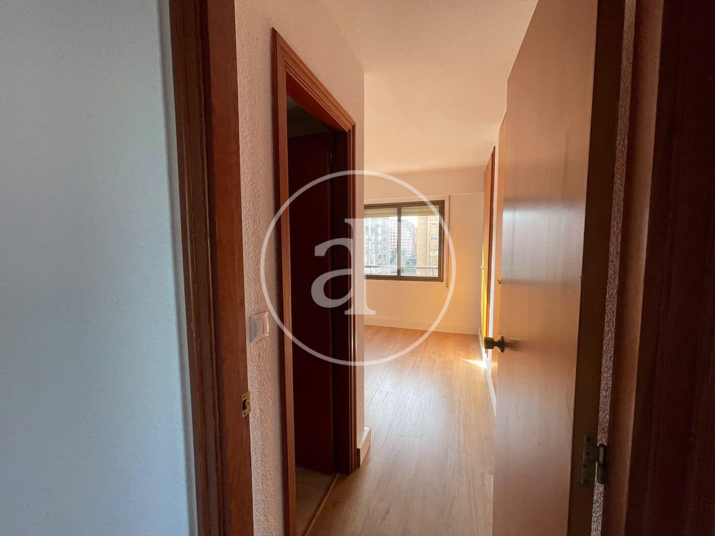 3 bedroom Apartment for rent in Valencia city - € 1,400 (Ref: 10147059)