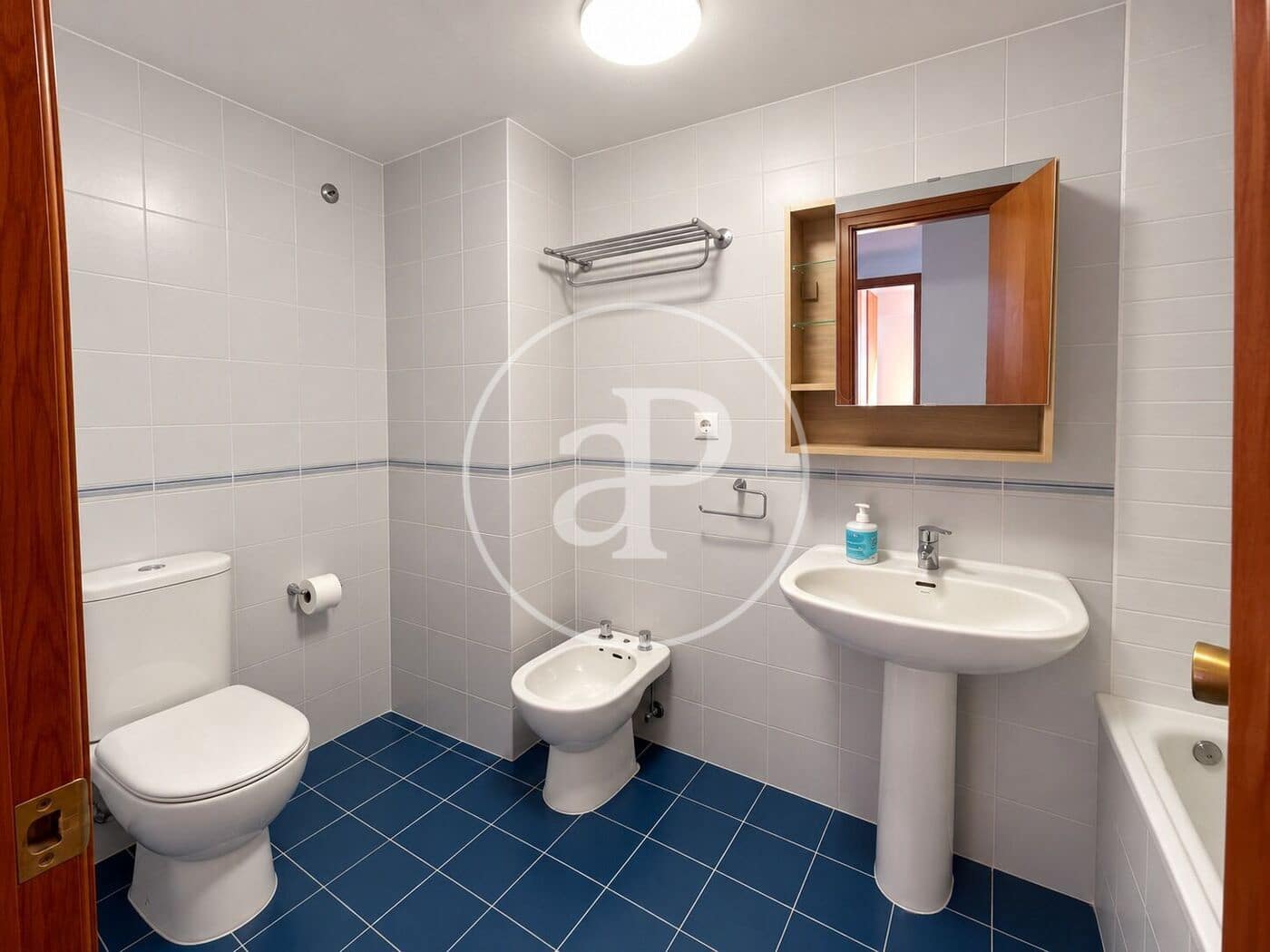 3 bedroom Apartment for rent in Valencia city - € 1,400 (Ref: 10147059)