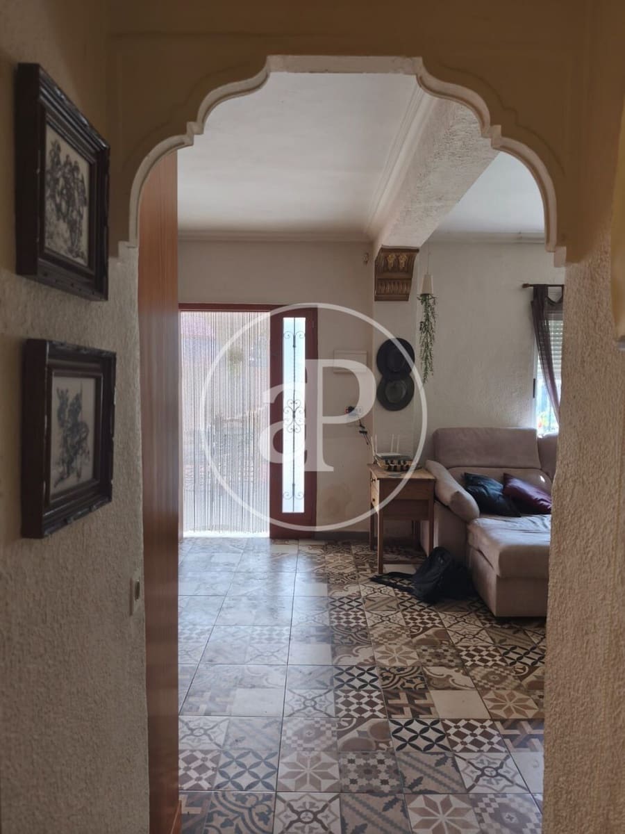 2 slaapkamer Villa te koop in Chiva met zwembad garage - € 249.000 (Ref: 10155255)
