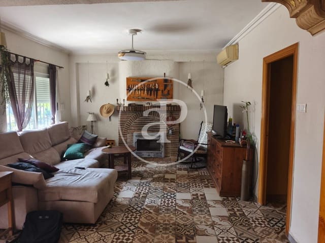 2 bedroom Villa for sale in Chiva with pool garage - € 249,000 (Ref: 10155255)