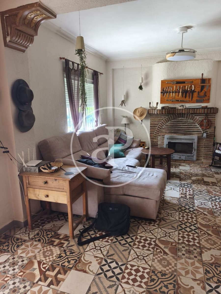 2 slaapkamer Villa te koop in Chiva met zwembad garage - € 249.000 (Ref: 10155255)