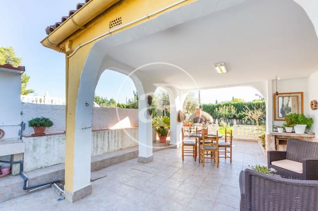 3 soveværelse Villa til salg i Chiva med swimmingpool garage - € 249.000 (Ref: 10155255)