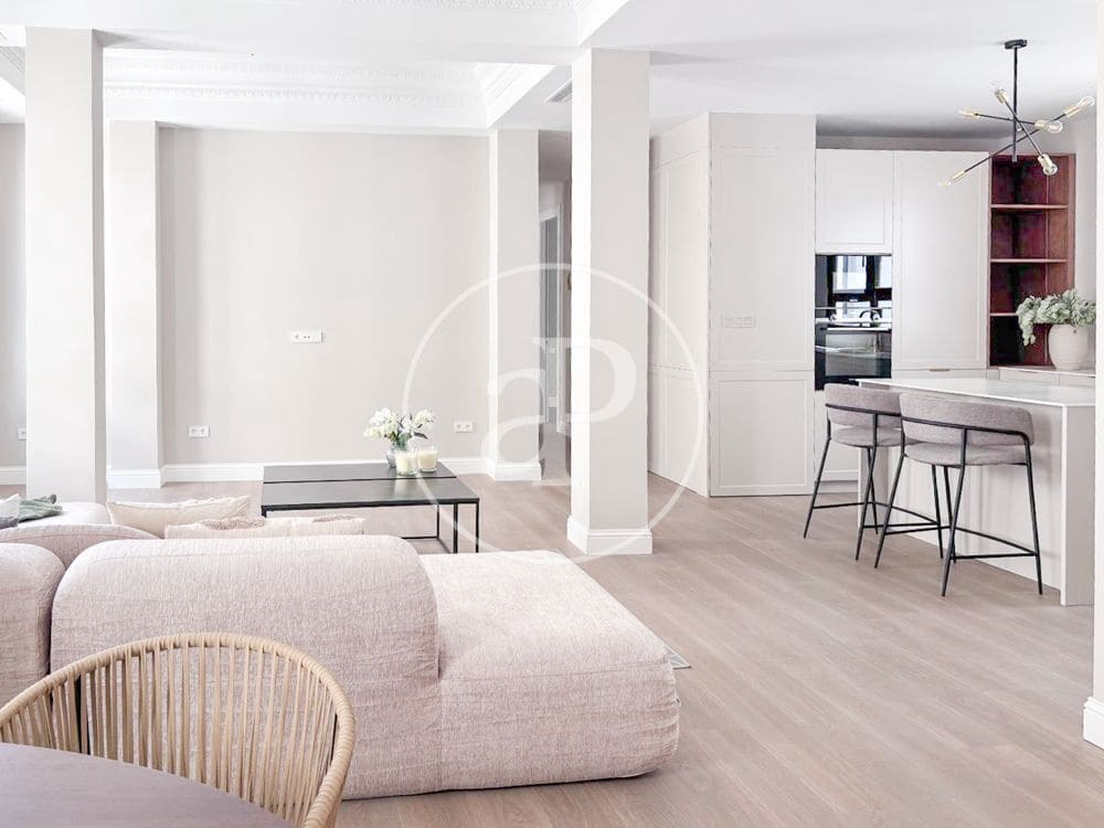 3 soveværelse Lejlighed til salg i Valencia by - € 895.000 (Ref: 10159593)