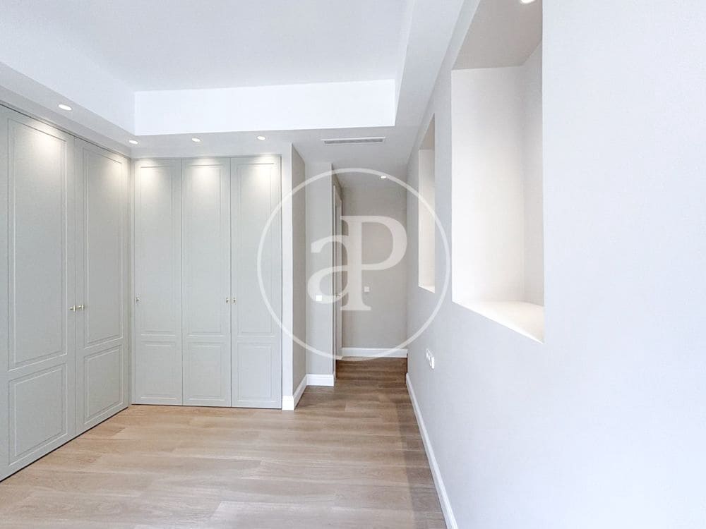 3 soveværelse Lejlighed til salg i Valencia by - € 895.000 (Ref: 10159593)