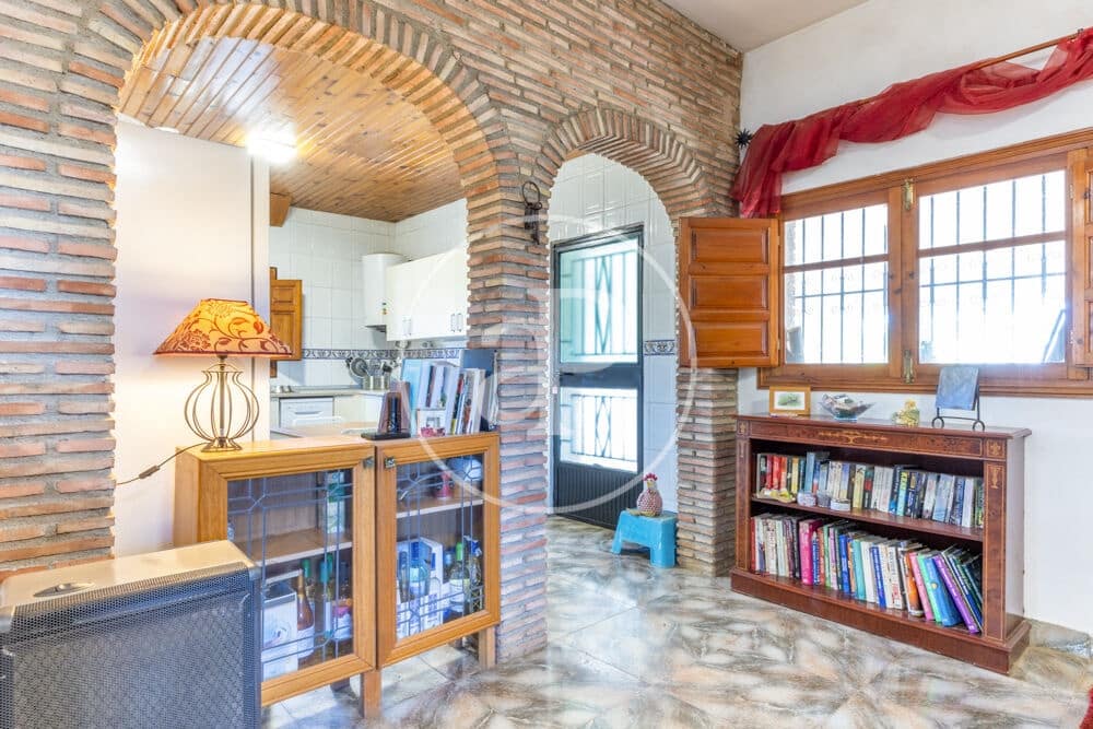 3 bedroom Villa for sale in Catadau with pool garage - € 245,000 (Ref: 10159595)