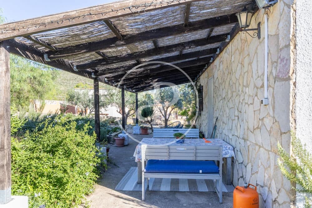3 bedroom Villa for sale in Catadau with pool garage - € 245,000 (Ref: 10159595)