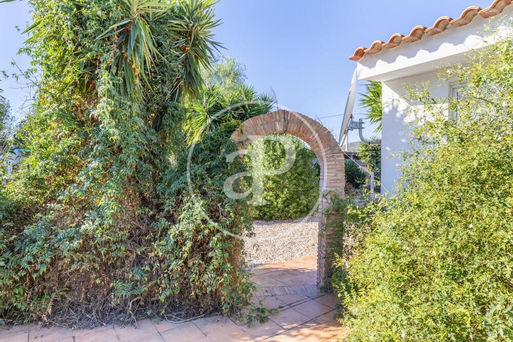 3 bedroom Villa for sale in Catadau with pool garage - € 245,000 (Ref: 10159595)