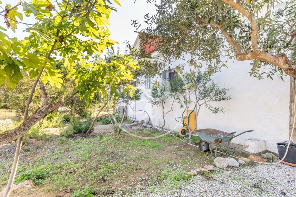 3 bedroom Villa for sale in Catadau with pool garage - € 245,000 (Ref: 10159595)