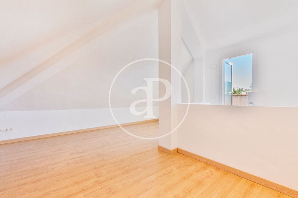 4 soverom Villa til salgs i Paterna med svømmebasseng garasje - € 600 000 (Ref: 10164964)