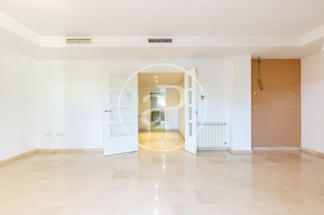 4 soveværelse Villa til salg i Casas Verdes, Paterna med swimmingpool garage - € 600.000 (Ref: 10164964)