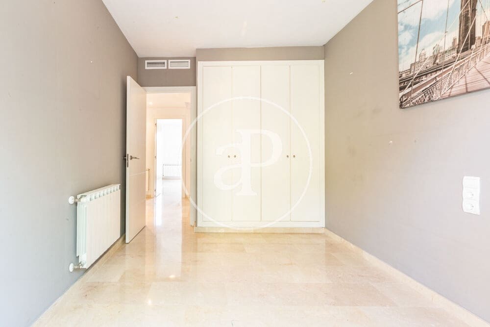 4 soverom Villa til salgs i Paterna med svømmebasseng garasje - € 600 000 (Ref: 10164964)