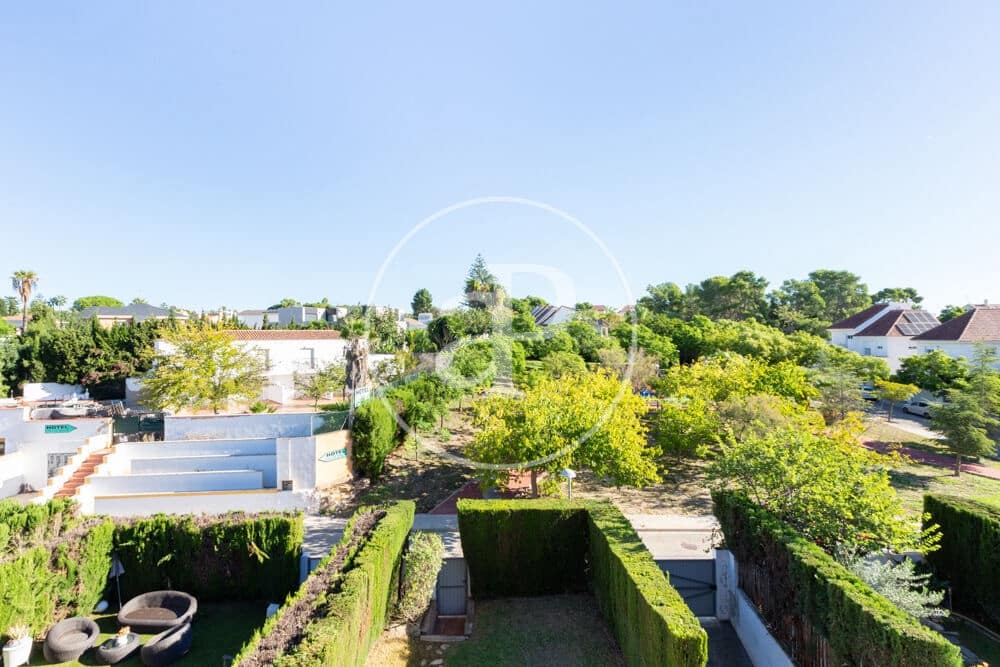 4 soverom Villa til salgs i Paterna med svømmebasseng garasje - € 600 000 (Ref: 10164964)