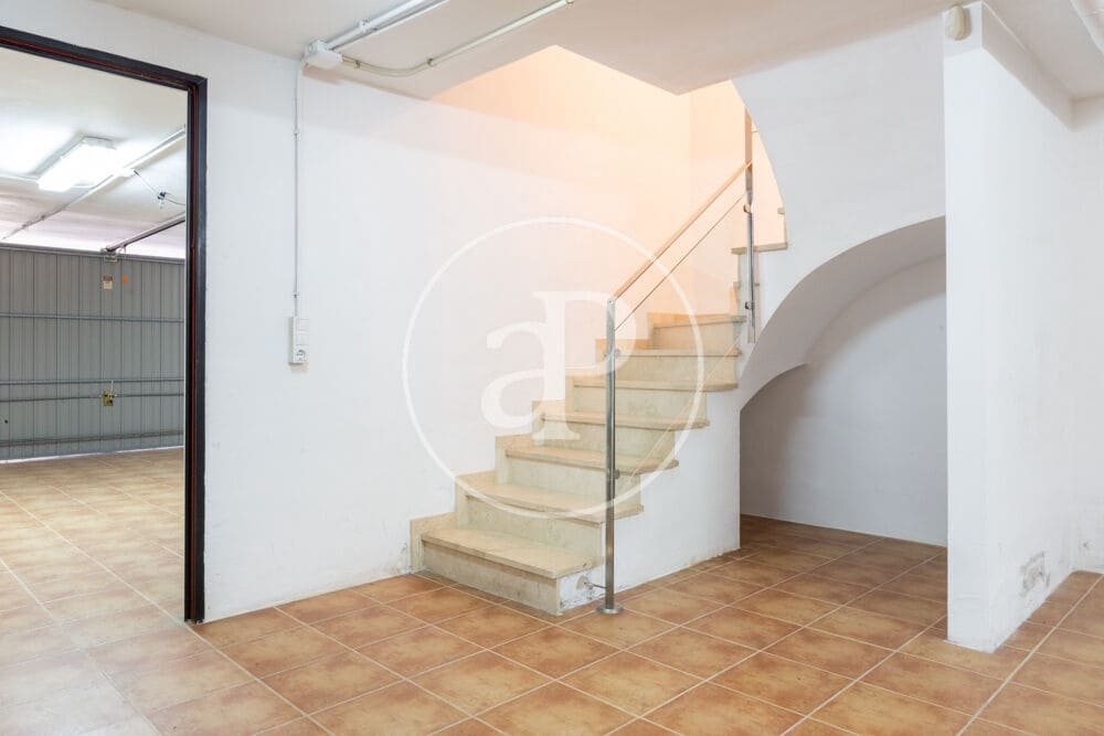 4 soverom Villa til salgs i Paterna med svømmebasseng garasje - € 600 000 (Ref: 10164964)