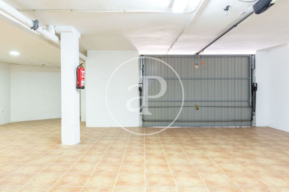 4 soverom Villa til salgs i Paterna med svømmebasseng garasje - € 600 000 (Ref: 10164964)