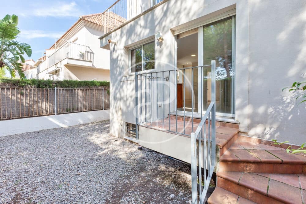 4 soverom Villa til salgs i Paterna med svømmebasseng garasje - € 600 000 (Ref: 10164964)