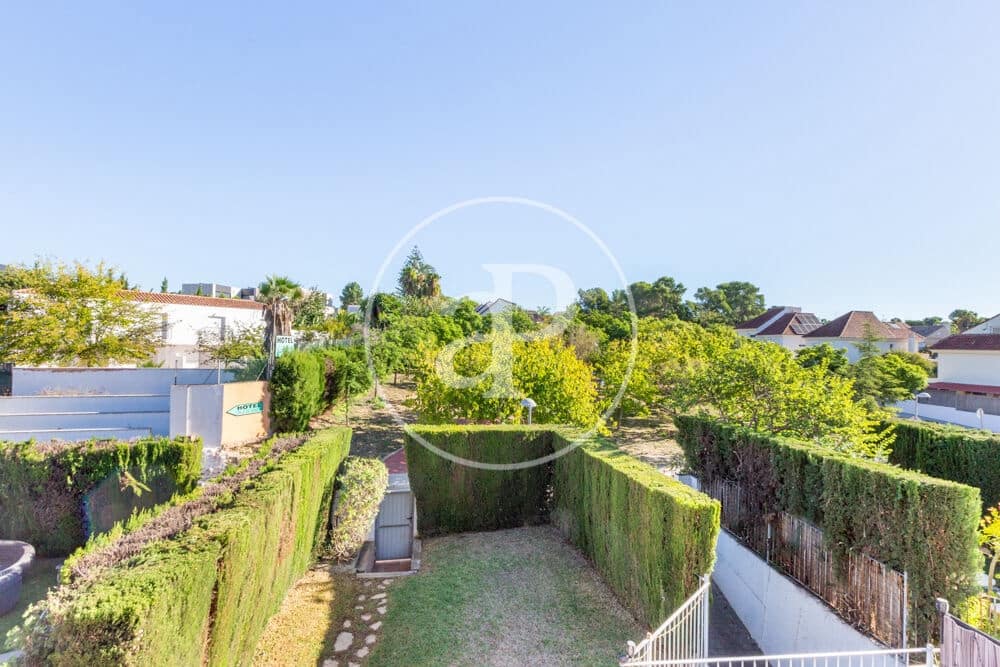 4 soverom Villa til salgs i Paterna med svømmebasseng garasje - € 600 000 (Ref: 10164964)