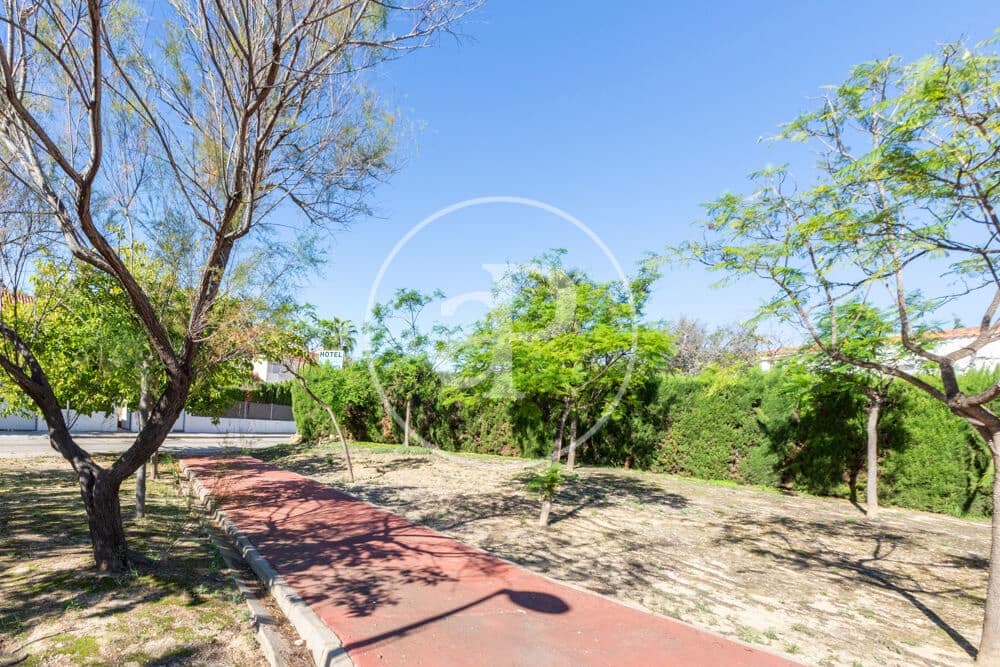 4 soverom Villa til salgs i Paterna med svømmebasseng garasje - € 600 000 (Ref: 10164964)