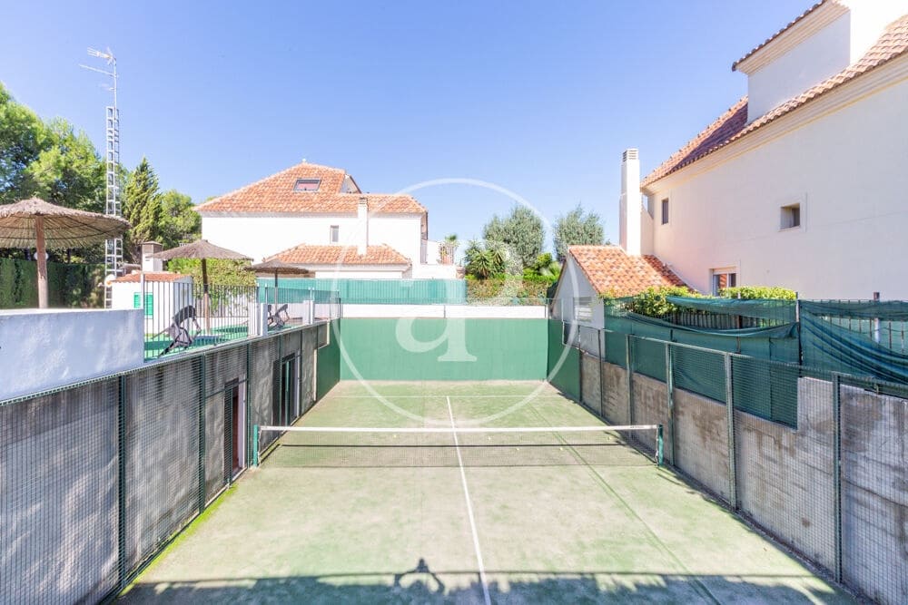 4 soverom Villa til salgs i Paterna med svømmebasseng garasje - € 600 000 (Ref: 10164964)