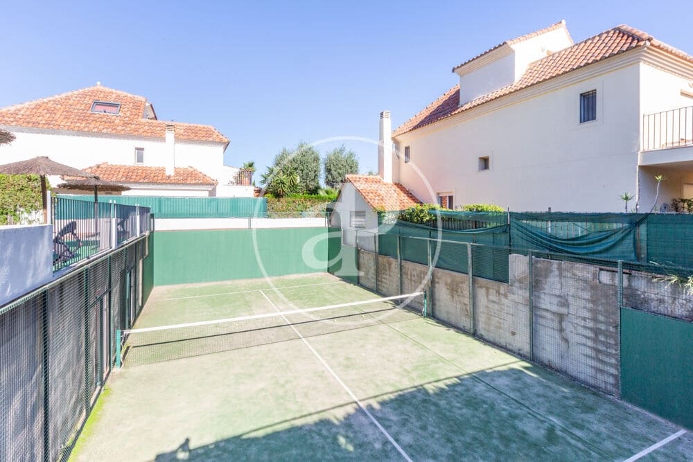 4 soverom Villa til salgs i Paterna med svømmebasseng garasje - € 600 000 (Ref: 10164964)