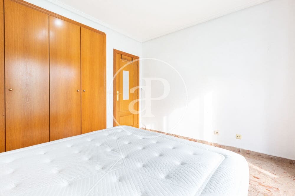 1 sypialnia Apartament na sprzedaż w Miasto Walencja z garażem - 215 000 € (Ref: 10164968)