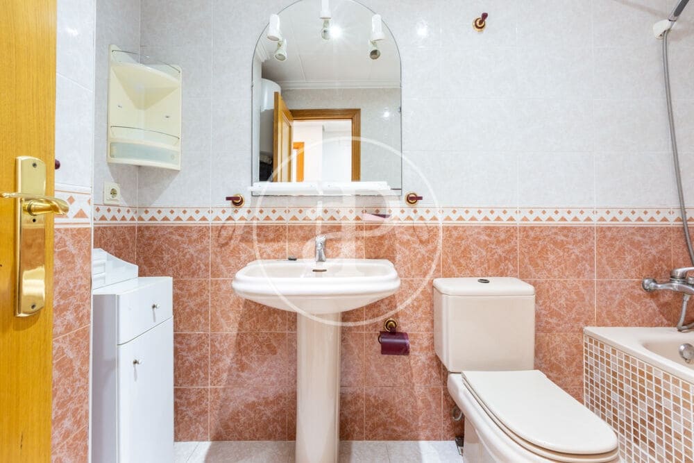 1 sypialnia Apartament na sprzedaż w Miasto Walencja z garażem - 215 000 € (Ref: 10164968)