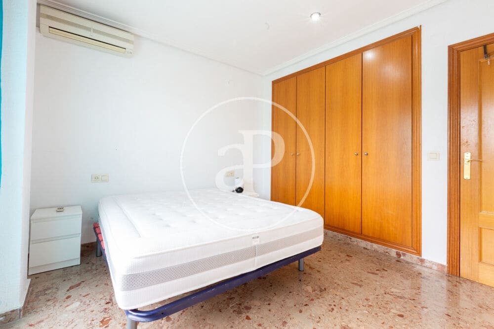 1 sypialnia Apartament na sprzedaż w Miasto Walencja z garażem - 215 000 € (Ref: 10164968)