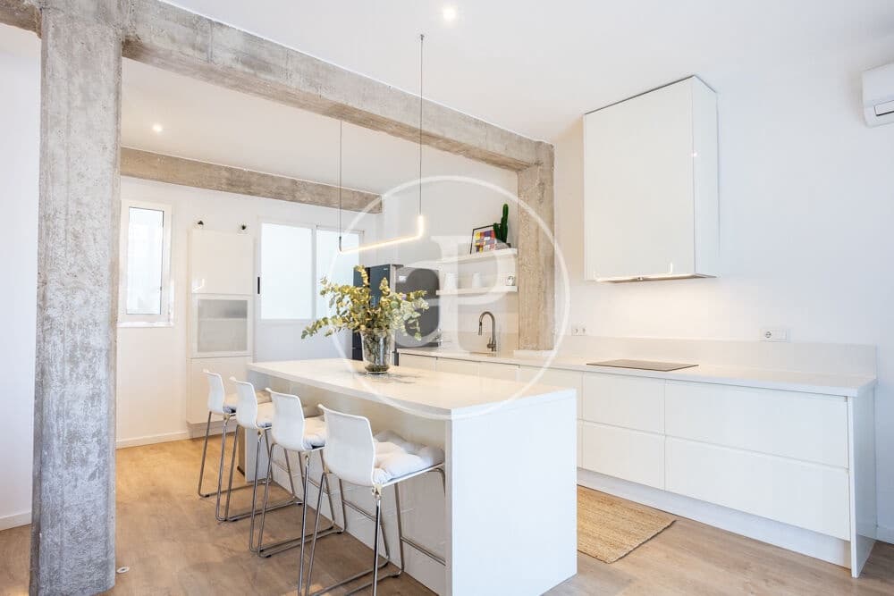 2 bedroom Apartment for rent in Valencia city - € 2,000 (Ref: 10164969)