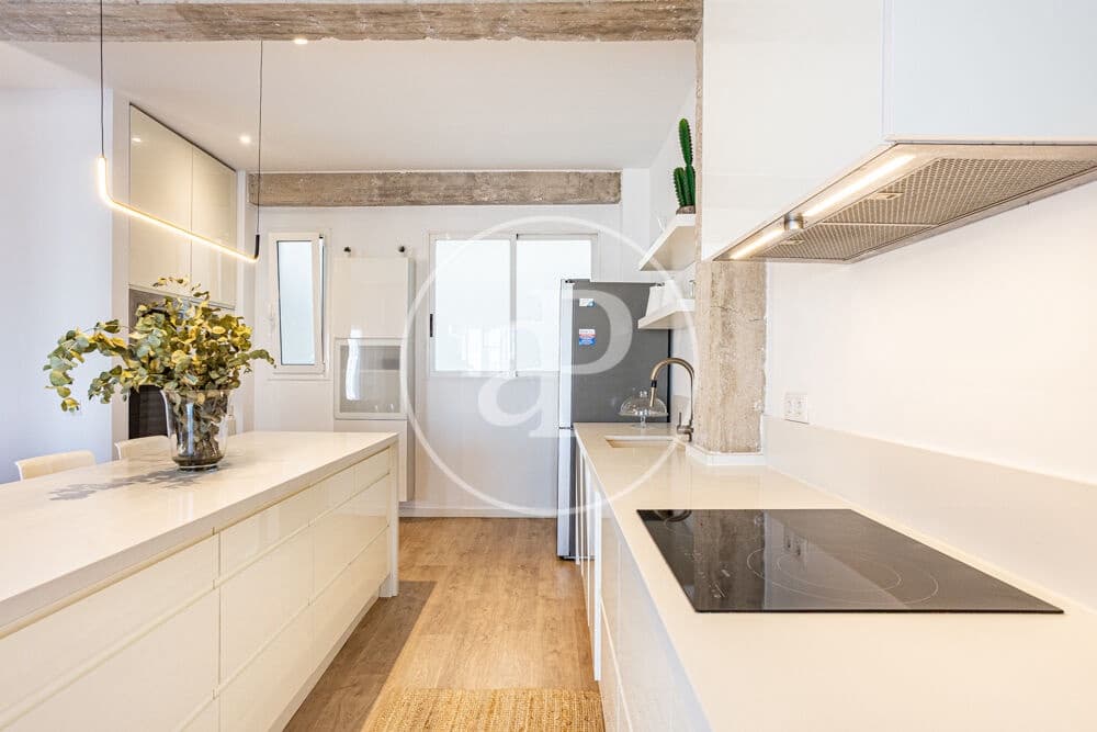 2 bedroom Apartment for rent in Valencia city - € 2,000 (Ref: 10164969)
