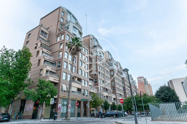 2 makuuhuone Huoneisto myytävänä paikassa Ciutat de les Arts i de les Ciencies, Valencia kaupunki mukana uima-altaan 
autotalli - 599 000 € (Ref: 10164970)