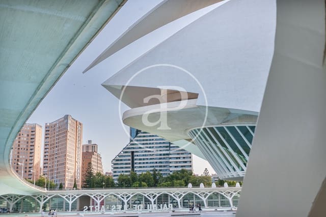 2 makuuhuone Huoneisto myytävänä paikassa Ciutat de les Arts i de les Ciencies, Valencia kaupunki mukana uima-altaan 
autotalli - 599 000 € (Ref: 10164970)