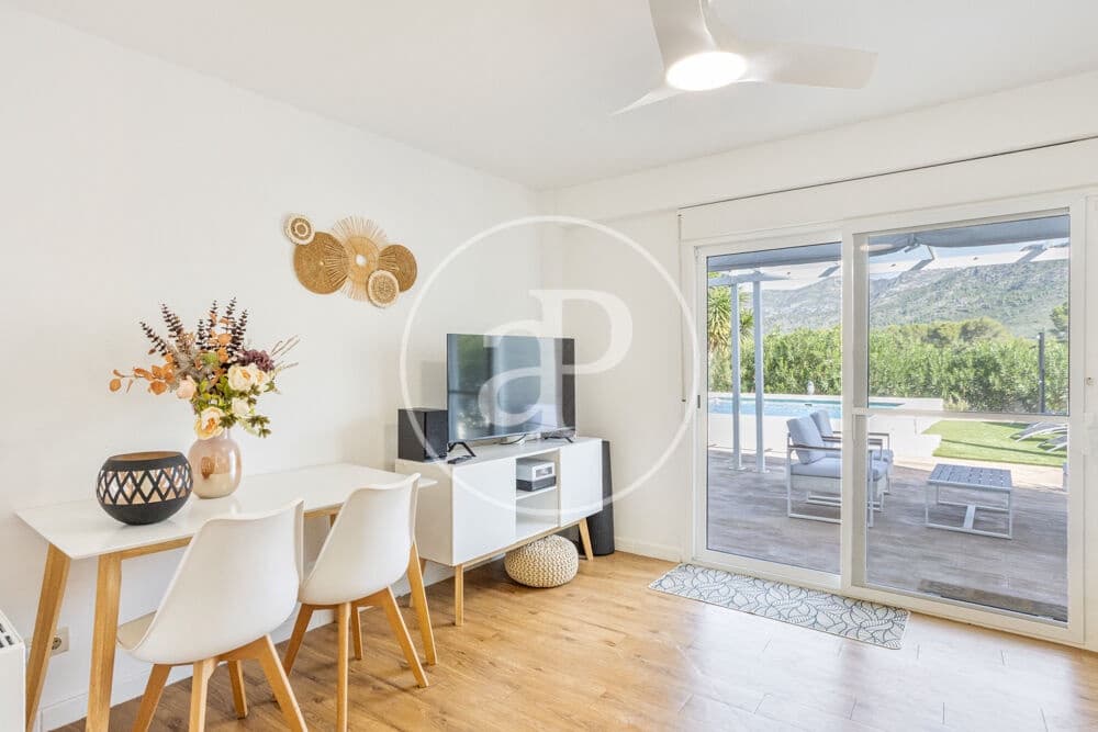 4 bedroom Villa for sale in Carcaixent with pool garage - € 559,000 (Ref: 10166632)
