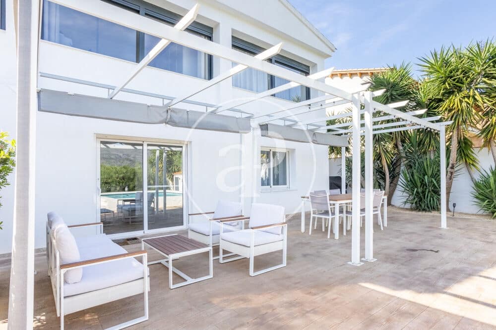 4 bedroom Villa for sale in Carcaixent with pool garage - € 559,000 (Ref: 10166632)