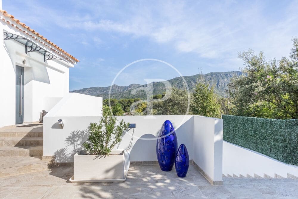 4 bedroom Villa for sale in Carcaixent with pool garage - € 559,000 (Ref: 10166632)