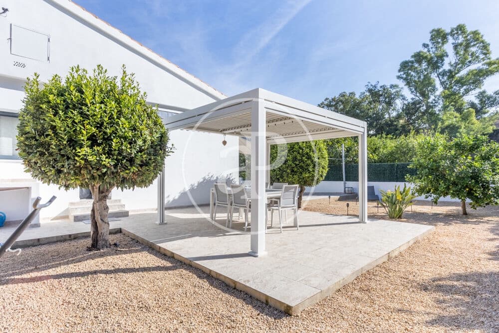 4 bedroom Villa for sale in Carcaixent with pool garage - € 559,000 (Ref: 10166632)