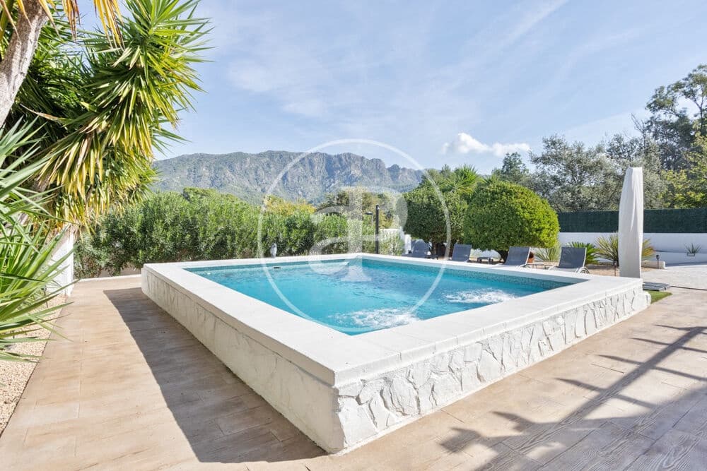 4 bedroom Villa for sale in Carcaixent with pool garage - € 559,000 (Ref: 10166632)