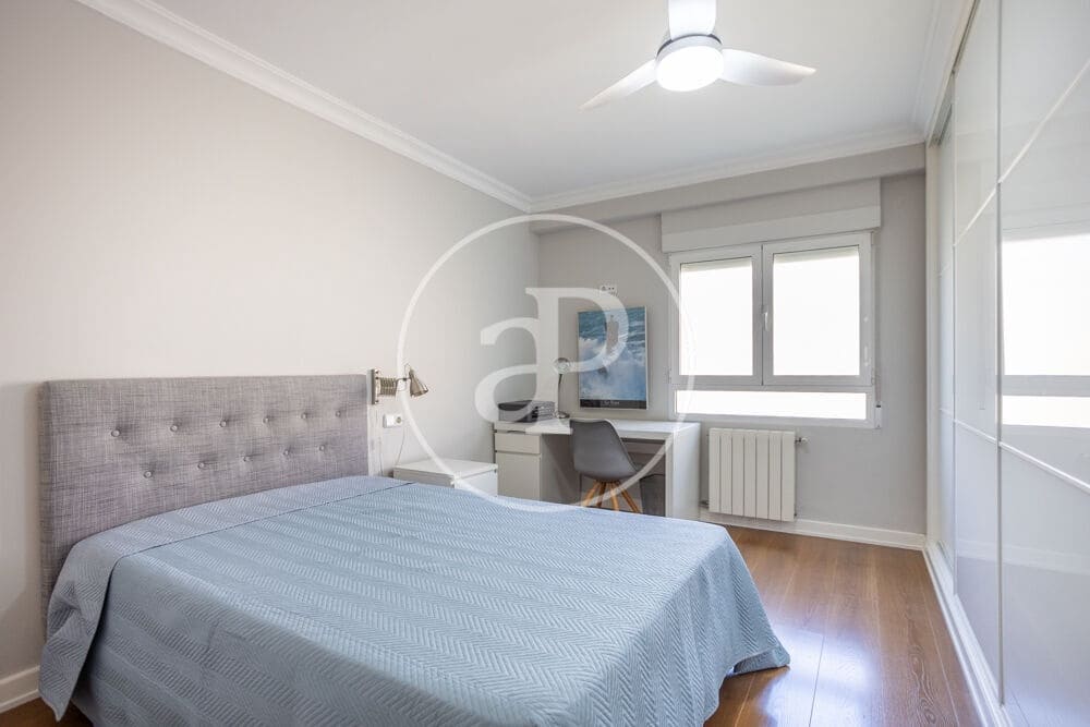 3 bedroom Apartment for rent in Valencia city - € 2,200 (Ref: 10168546)