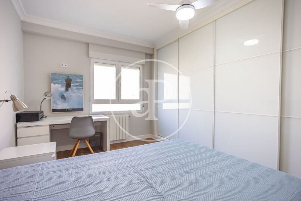 3 bedroom Apartment for rent in Valencia city - € 2,200 (Ref: 10168546)