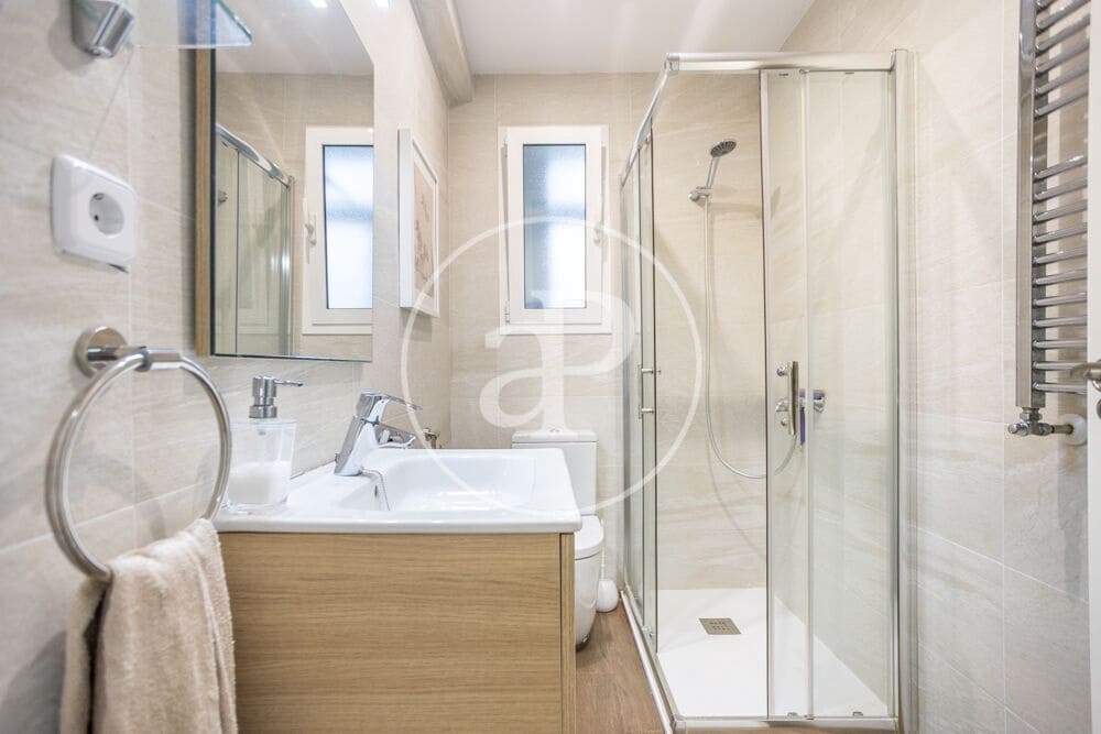 3 bedroom Apartment for rent in Valencia city - € 2,200 (Ref: 10168546)