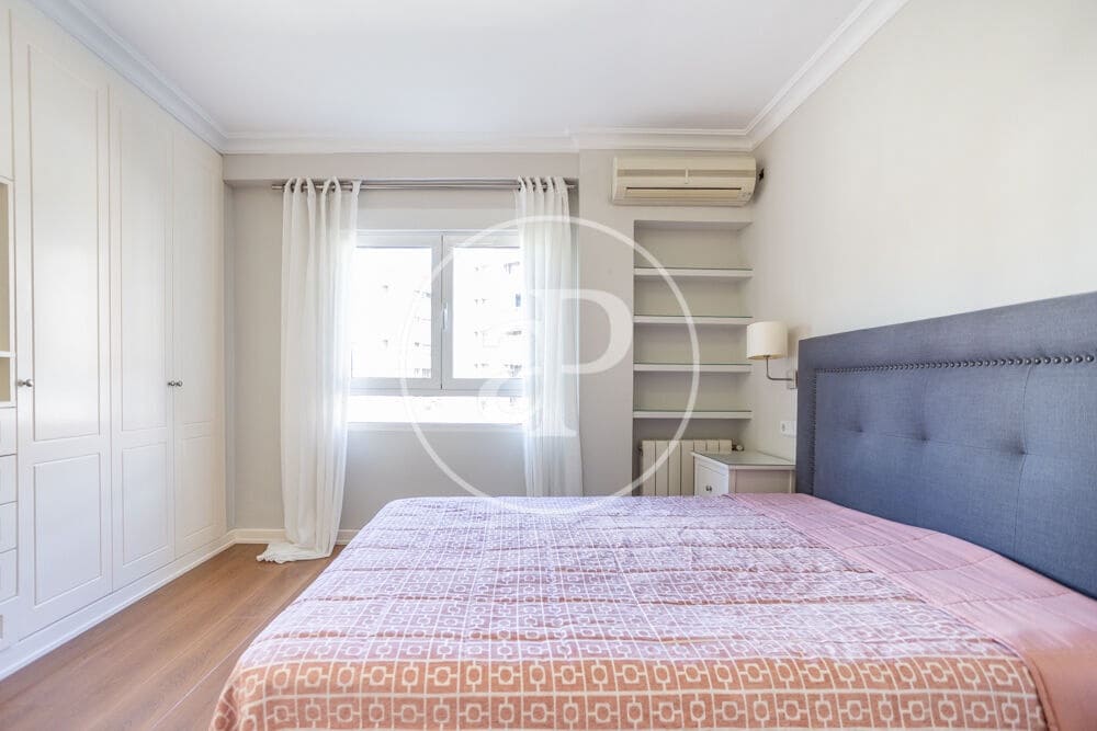 3 bedroom Apartment for rent in Valencia city - € 2,200 (Ref: 10168546)