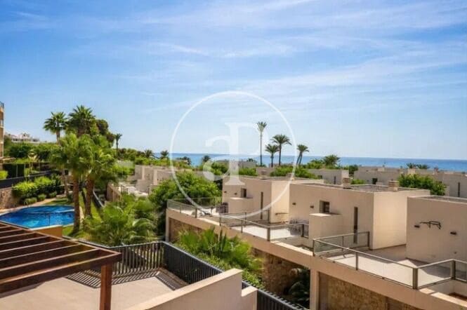 Apartamento de 2 habitaciones en La Villajoyosa / Vila Joiosa en venta con piscina garaje - 450.000 € (Ref: 10168548)