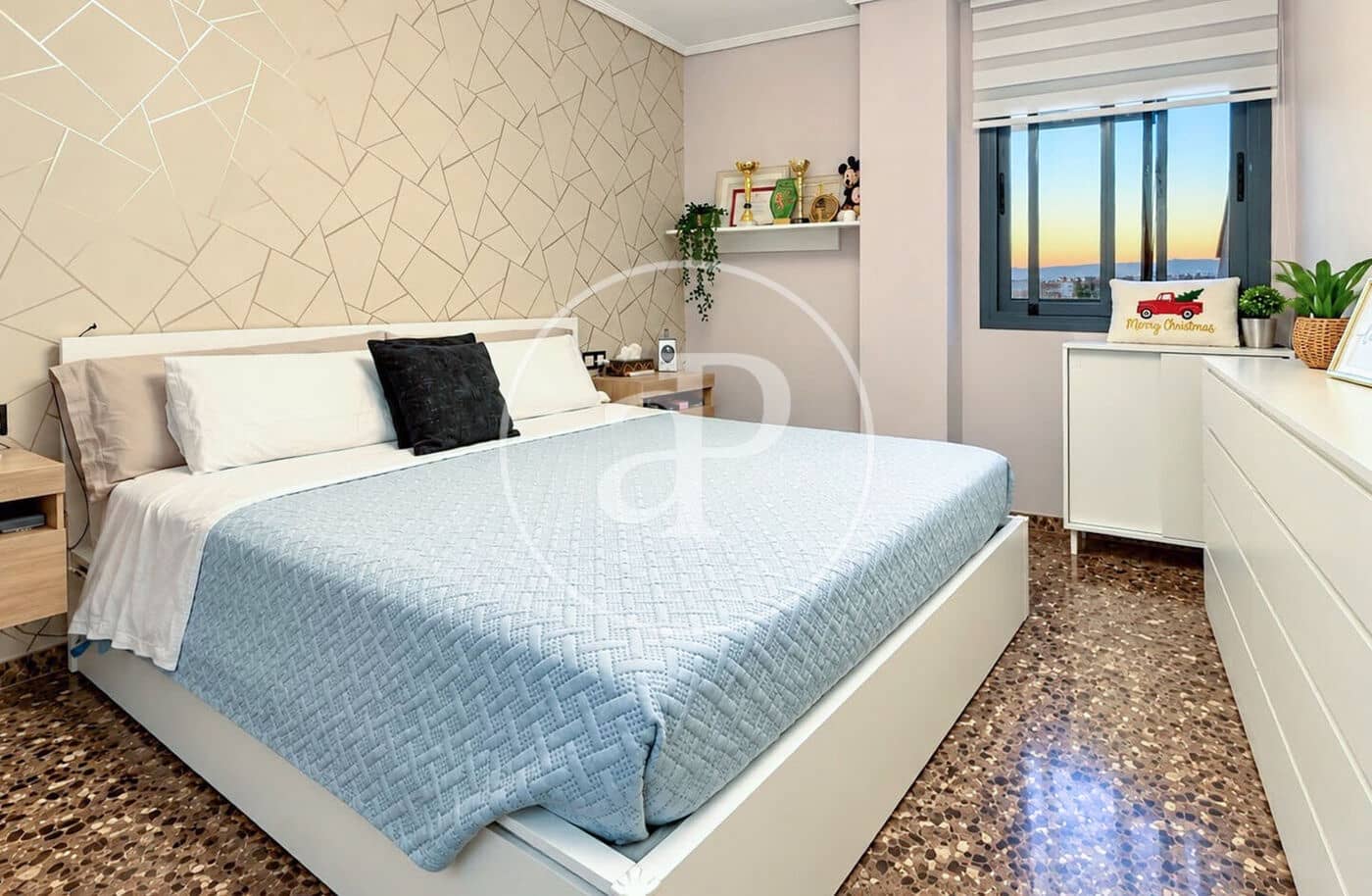 Ático de 3 habitaciones en Alzira en venta - 250.000 € (Ref: 10171547)
