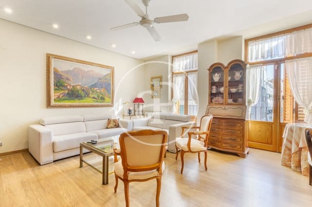 3 soveværelse Lejlighed til salg i Russafa, Valencia by med garage - € 570.000 (Ref: 10171548)