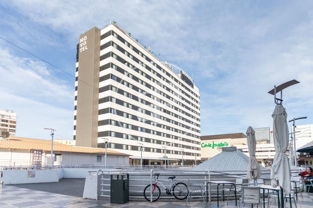 Apartamento de 2 habitaciones en Les Tendetes, València ciudad en venta - 270.000 € (Ref: 10173826)