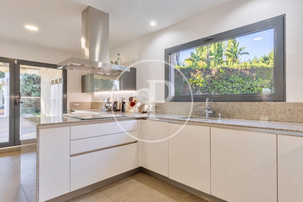 4 bedroom Villa for sale in Betera with pool garage - € 1,490,000 (Ref: 10173827)