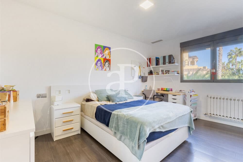 4 bedroom Villa for sale in Betera with pool garage - € 1,490,000 (Ref: 10173827)