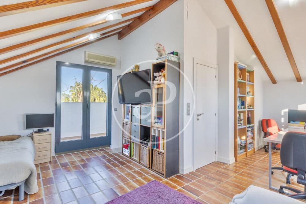 4 bedroom Villa for sale in Betera with pool garage - € 1,490,000 (Ref: 10173827)